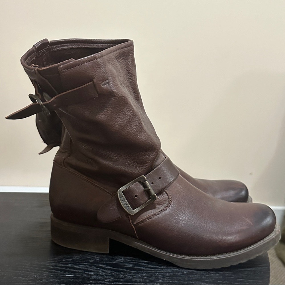 Frye Veronica Size 9 Boots